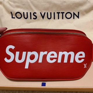 ルイヴィトン(LOUIS VUITTON)のLouis Vuitton x Supreme エピ ボディバッグ(ボディーバッグ)