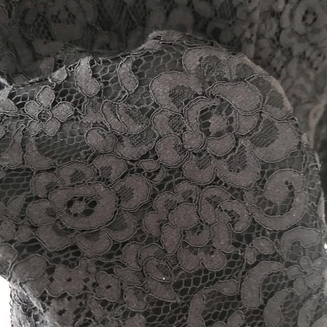 GU(ジーユー)のブラックレース ペプラムスカート レディースのスカート(ひざ丈スカート)の商品写真