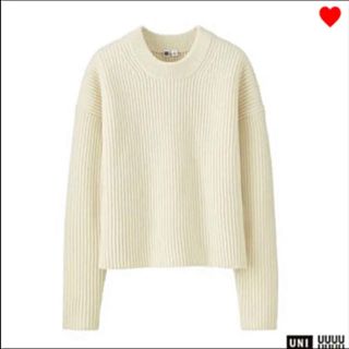 ユニクロ(UNIQLO)のラムクロップド クルーネック セーター  M (ニット/セーター)