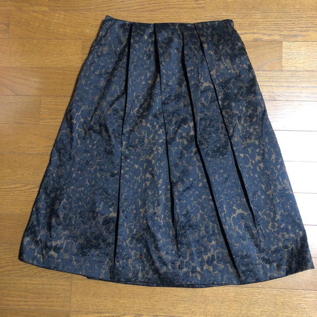 LUCA(ルカ)のLUCA/LADYLUCKLUCA スカート レディースのスカート(ひざ丈スカート)の商品写真