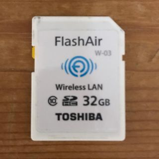 トウシバ(東芝)のFlash Air 東芝/TOSHIBA SDカード(PC周辺機器)