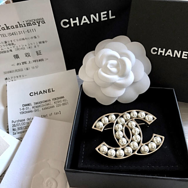 CHANEL(シャネル)のえっちゃん様専用ページです。 レディースのアクセサリー(ブローチ/コサージュ)の商品写真