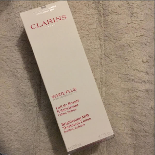 Clarins ホワイトプラスブライトミルクローション  コスメ/美容のスキンケア/基礎化粧品(化粧水/ローション)の商品写真