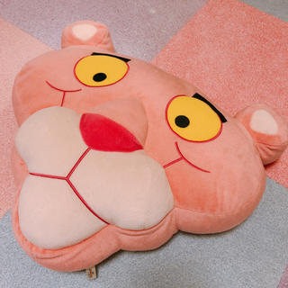 ユニバーサルスタジオジャパン(USJ)のピンクパンサー クッション ぬいぐるみ 枕(ぬいぐるみ)