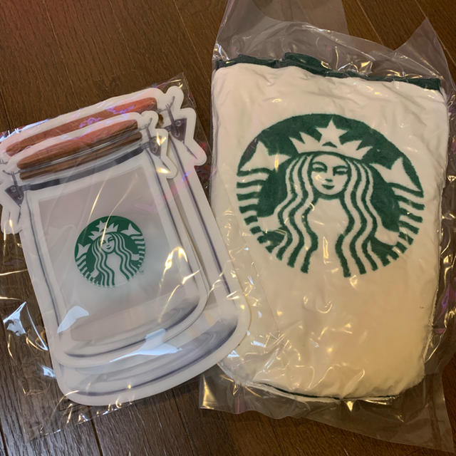 Starbucks Coffee(スターバックスコーヒー)の福袋 スタバ ブランケット＆ジップロック インテリア/住まい/日用品の日用品/生活雑貨/旅行(日用品/生活雑貨)の商品写真