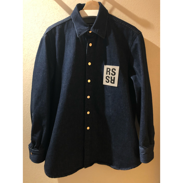 RAF SIMONS(ラフシモンズ)のRAF SIMONS キャリーオーバー デニム シャツ メンズのジャケット/アウター(Gジャン/デニムジャケット)の商品写真