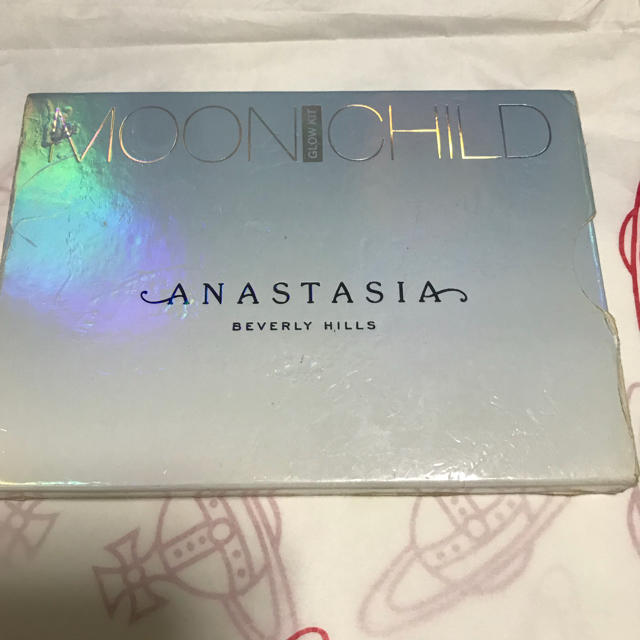 アナスタシア ANASTASIA MOON CHILD ハイライト パレット コスメ/美容のベースメイク/化粧品(フェイスカラー)の商品写真