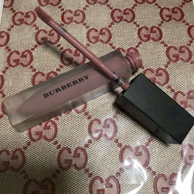 BURBERRY(バーバリー)のBurberry バーバリー リキッド リップ ベルベット 9 コスメ/美容のベースメイク/化粧品(口紅)の商品写真