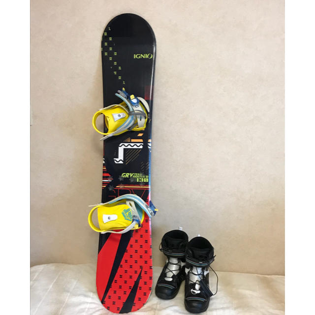 スノーボード ジュニア 板130cmとブーツ23cm commune-nouaceur.ma