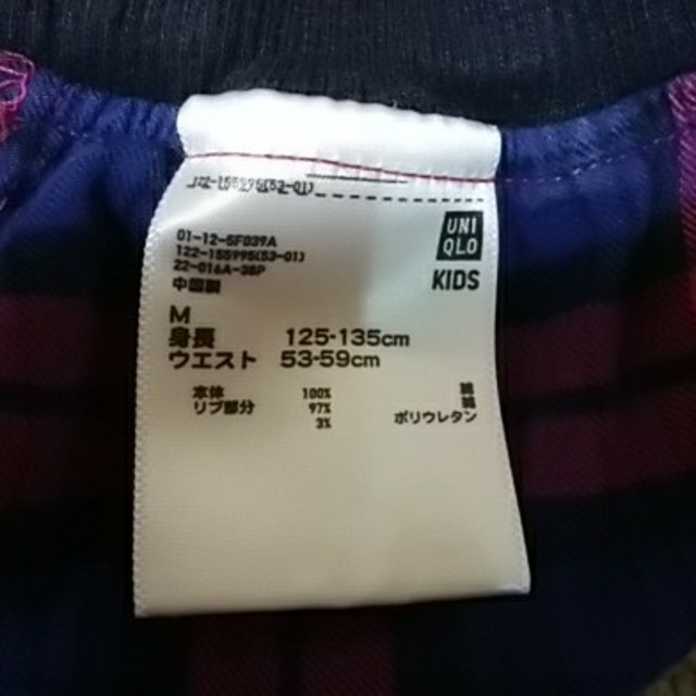 UNIQLO(ユニクロ)のユニクロ　チェックスカート　125～135 キッズ/ベビー/マタニティのキッズ服女の子用(90cm~)(スカート)の商品写真