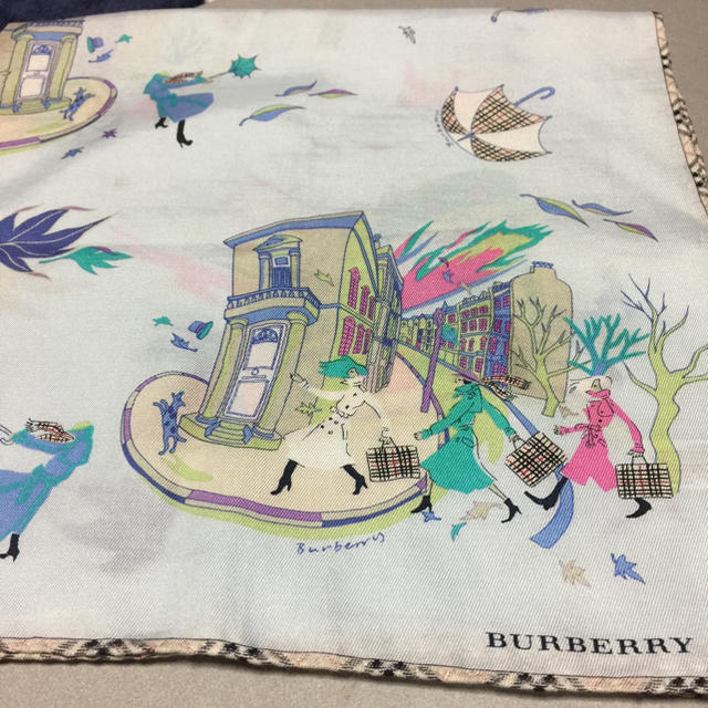 BURBERRY - バーバリー シルクスカーフ 未使用