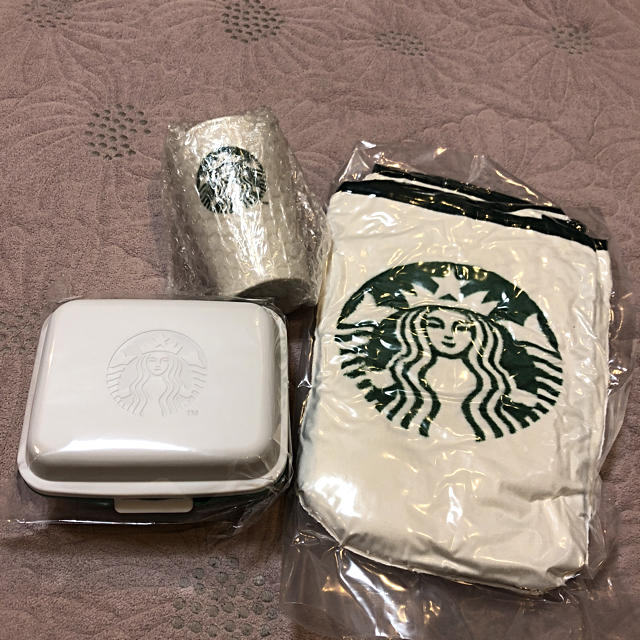 Starbucks Coffee(スターバックスコーヒー)のスタバ 2019年 福袋 インテリア/住まい/日用品の日用品/生活雑貨/旅行(日用品/生活雑貨)の商品写真