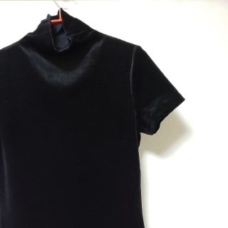 ユナイテッドアローズ(UNITED ARROWS)のベルベットハイネックTシャツ👕(Tシャツ(半袖/袖なし))