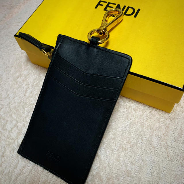 FENDI(フェンディ)のFENDI モンスター コインケース チャーム メンズのファッション小物(コインケース/小銭入れ)の商品写真