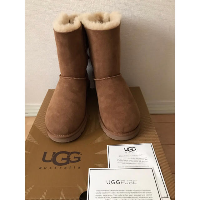 UGG(アグ)のugg リボンブーツ レディースの靴/シューズ(ブーツ)の商品写真