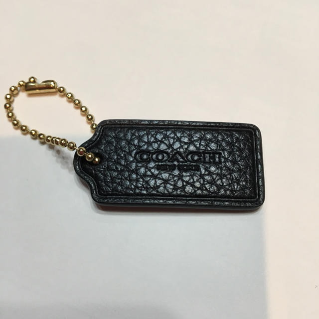 COACH(コーチ)の新品coachコーチバッグチャームレザーロゴタグ レディースのファッション小物(キーホルダー)の商品写真