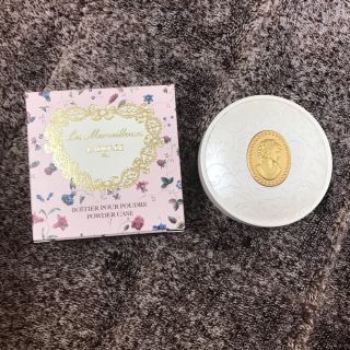 レメルヴェイユーズラデュレ(Les Merveilleuses LADUREE)のレメルヴェイユーズ ラデュレ パウダー(ファンデーション)