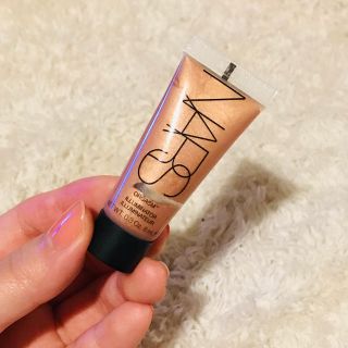 ナーズ(NARS)のNARS イルミネイター ミニサイズ(フェイスカラー)