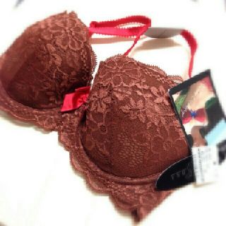【新品】ANNEBRA ブラジャー E75(ブラ)
