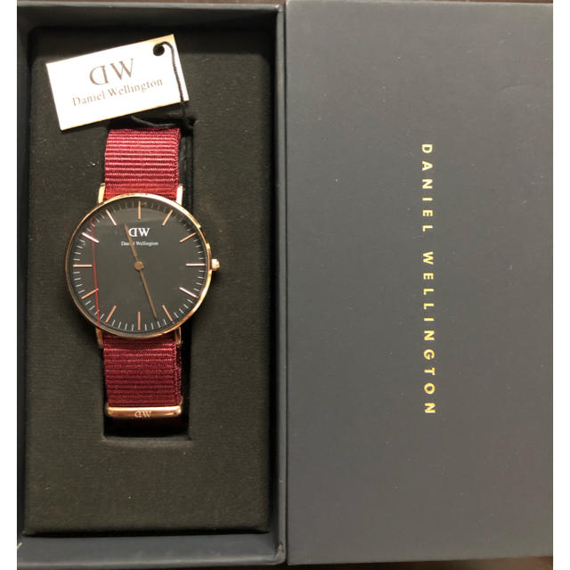 Daniel Wellington(ダニエルウェリントン)の新品 新作 ダニエルウェリントン  腕時計 レッド クラシックブラック レディースのファッション小物(腕時計)の商品写真