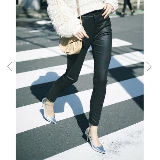 アメリヴィンテージ(Ameri VINTAGE)のAmeri vintage COATING SKINNY PANTS(カジュアルパンツ)