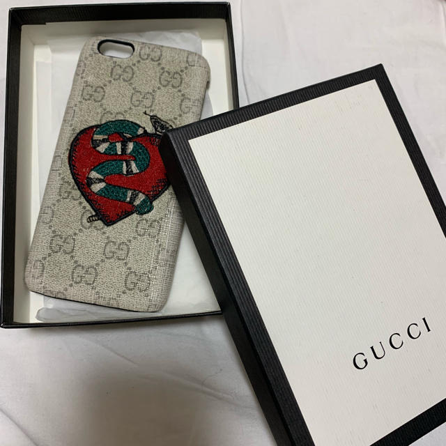 Gucci - GUCCI iPhoneケースの通販 by まとめ買い♦️値下げ可能｜グッチならラクマ