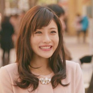 石原さとみ着用!デビュードフィオレ さえこさんコート