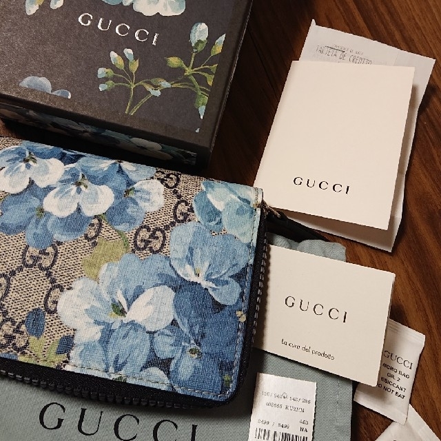 Gucci(グッチ)の未使用GUCCI GGブルームス長財布 花柄ネイビー レディースのファッション小物(財布)の商品写真