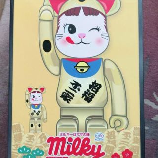 フジヤ(不二家)のBE@RBRICK 招き猫 ペコちゃん 金メッキ (その他)