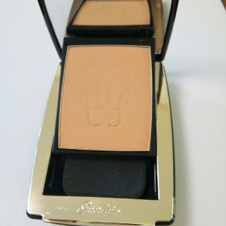 ゲラン(GUERLAIN)のみるく様専用❗残量たっぷり❗美品❗ｹﾞﾗﾝ ﾊﾟﾘｭｰﾙ ｺﾞｰﾙﾄﾞ ♯04(ファンデーション)