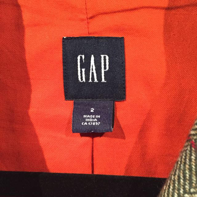 GAP(ギャップ)のGAP ギャップ テーラードジャケット size 2 レディースのジャケット/アウター(テーラードジャケット)の商品写真