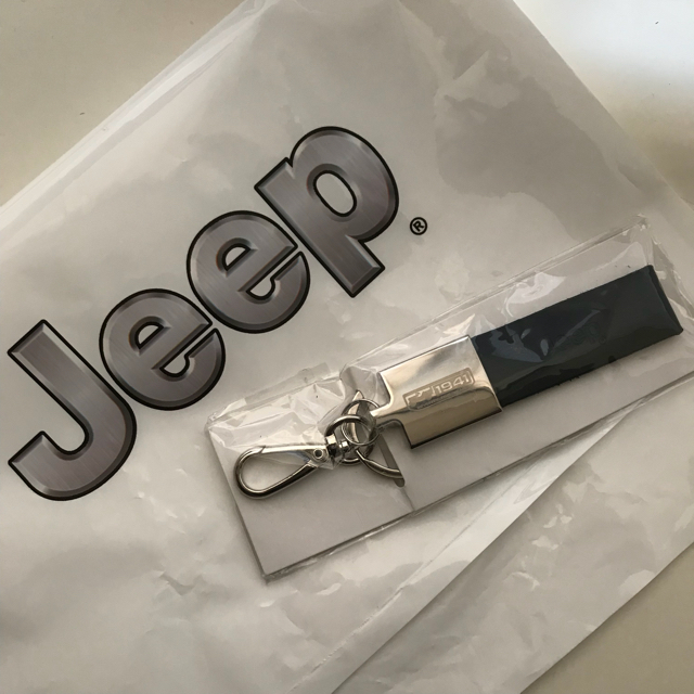 Jeep(ジープ)の【未使用品】Jeep キーホルダー レディースのファッション小物(キーホルダー)の商品写真