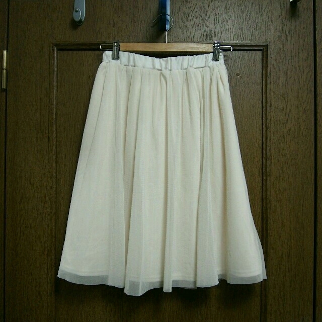 Techichi(テチチ)のオフホワイト チュールスカート レディースのスカート(ひざ丈スカート)の商品写真