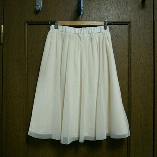 テチチ(Techichi)のオフホワイト チュールスカート(ひざ丈スカート)