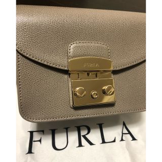 フルラ(Furla)のFURLA フルラ メトロポリス グレージュ(ショルダーバッグ)