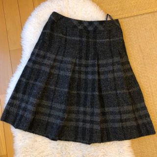 バーバリー(BURBERRY)の美品本物バーバリーBurberry上質ウールアルパカ混チェック柄スカート(ひざ丈スカート)