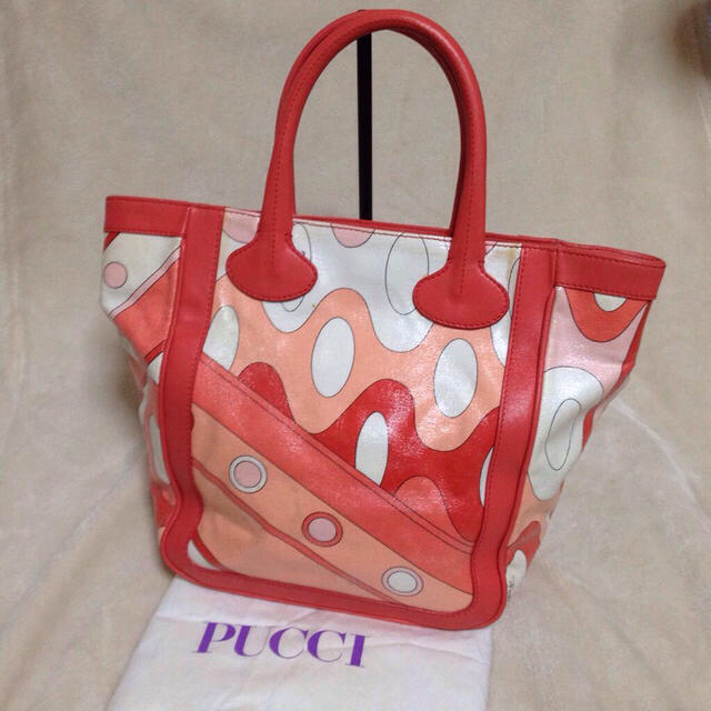 EMILIO PUCCI(エミリオプッチ)の今だけ8500→6000円送料込み♪ レディースのバッグ(ハンドバッグ)の商品写真