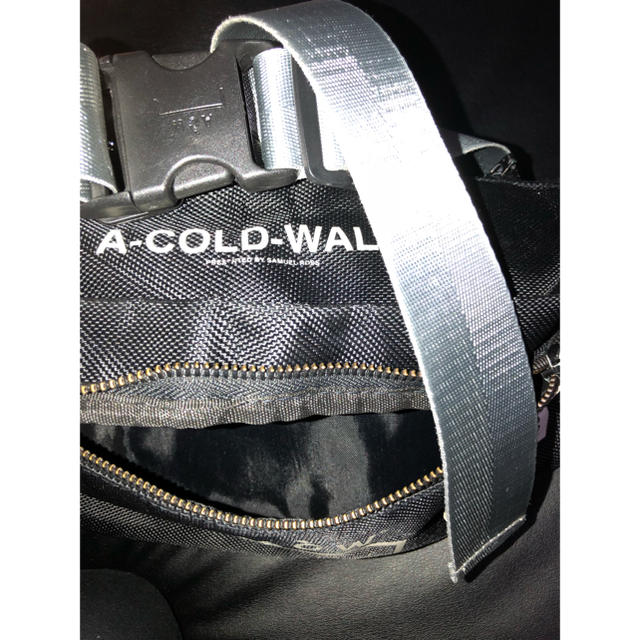 OFF-WHITE(オフホワイト)のa.cold wall メンズのバッグ(ウエストポーチ)の商品写真