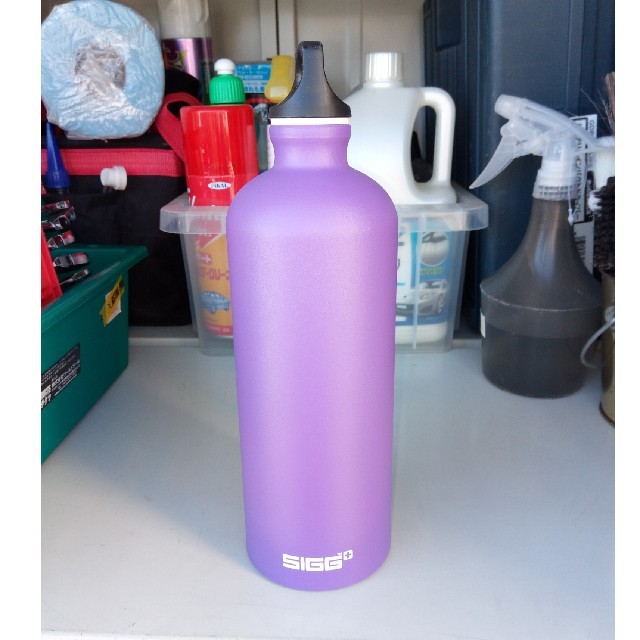 SIGG(シグ)のシグボトル スポーツ/アウトドアのアウトドア(調理器具)の商品写真