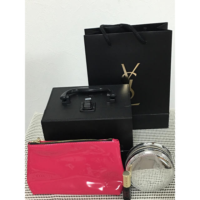 Yves Saint Laurent Beaute(イヴサンローランボーテ)のYSL コスメボックス ポーチ ミニリップセット コスメ/美容のコスメ/美容 その他(その他)の商品写真