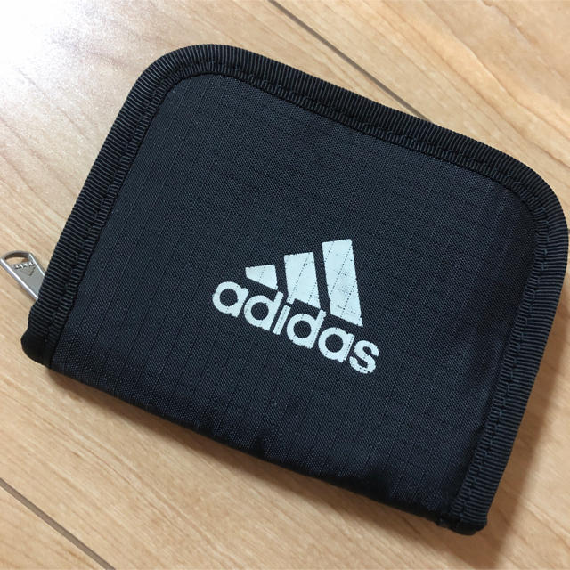 adidas(アディダス)のadidas財布 メンズのファッション小物(折り財布)の商品写真