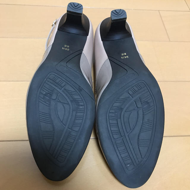 GIRO(ジロ)の専用品 お値下げ asics ジーロ パンプス 24.5EE レディースの靴/シューズ(ハイヒール/パンプス)の商品写真