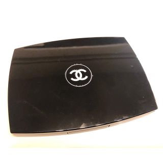 シャネル(CHANEL)の★スマイリー様専用  CHANEL travel make up pallet (その他)