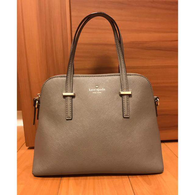 美品！Kate spade バッグ ハンドバッグ レザー グレー