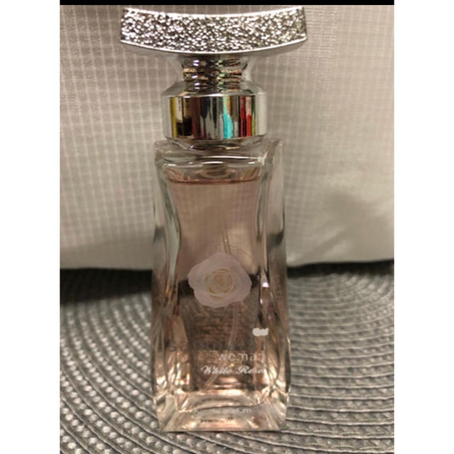 Alain Delon(アランドロン)のサムライウーマン ホワイトローズ40ミリリットル コスメ/美容の香水(香水(女性用))の商品写真