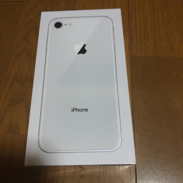 とし様のです。【新品未使用】iPhone8 64GB シルバー Softbank 販売 ...