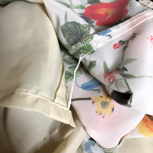IENA(イエナ)のTRUNO BY NOISE MAKER ボタニカル柄花柄スカート レディースのスカート(ロングスカート)の商品写真