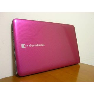 トウシバ(東芝)の可愛いピンク 爆速新品SSD 最新win10 メモリ4G テンキー付き(ノートPC)