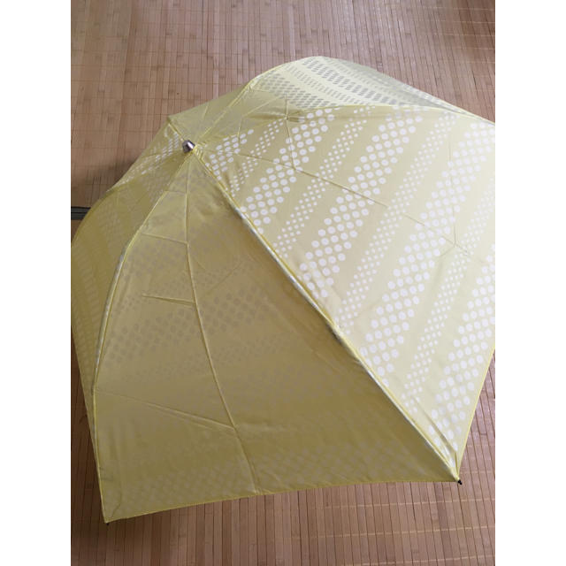 ANTEPRIMA(アンテプリマ)の新品！アンテプリマの折りたたみ傘 ANTEPRIMA レディースのファッション小物(傘)の商品写真