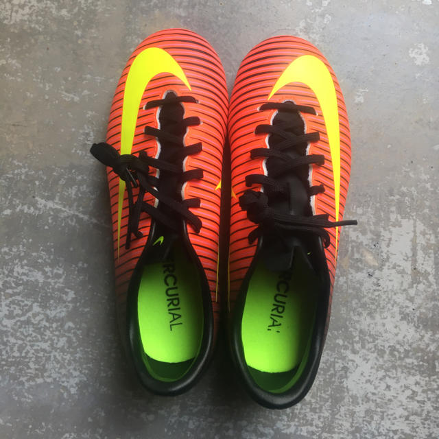 NIKE(ナイキ)の【新品 未使用】サッカースパイク キッズ/ベビー/マタニティのキッズ靴/シューズ(15cm~)(その他)の商品写真